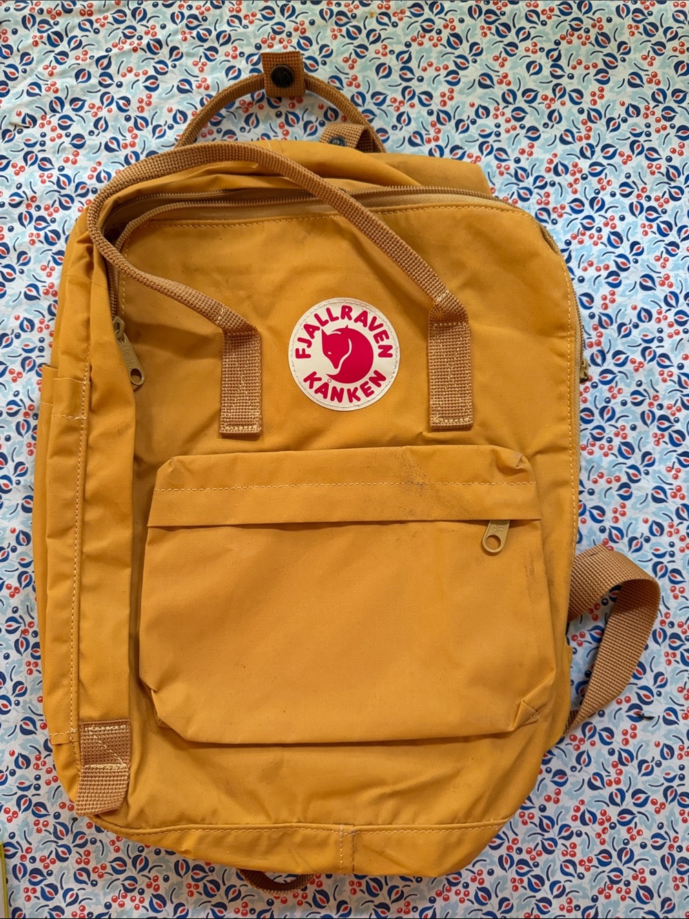 Fjallraven Kånken Backpack in Mustard Yellow